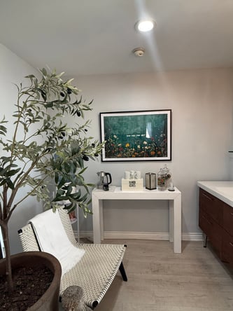 Charming Treatment Room For Rent In Valley Village