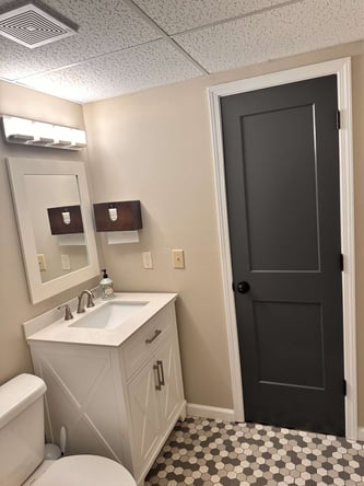 Private Salon Suite For Rent