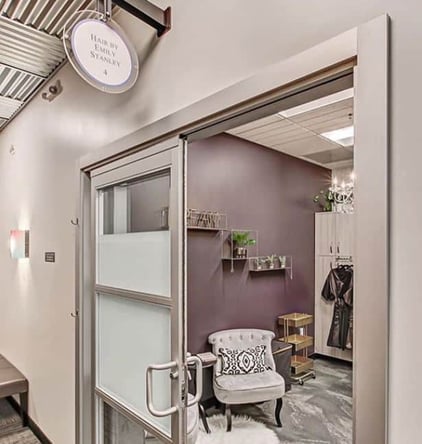 Sola Salon Studios in Schaumburg, IL – Salon Suite for Rent