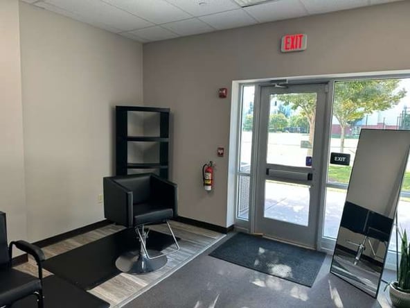 Downtown Studio Salon with Heavy Foot Traffic