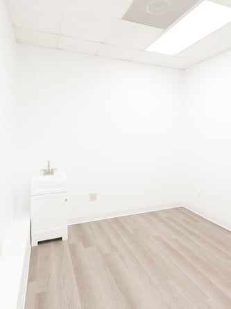 Brand new Salon Suites for all Beauty Professionals