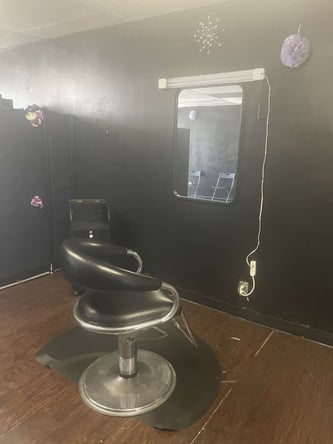 Booth for rent either salon chair or lash table