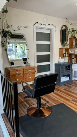 Looking for independent stylist to join our quaint boutique salon in Lafayette!