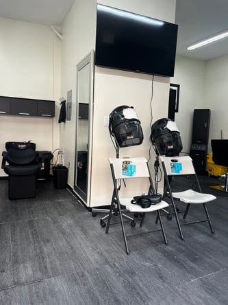 Booth For Rent or Working on Commission