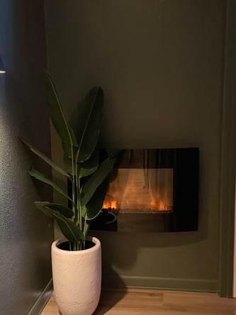 Boutique beauty, health and wellness suite available.