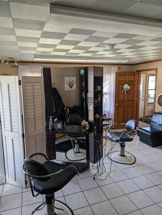 Salon Suites and Booths for Rent in Downtown Pewaukee, WI