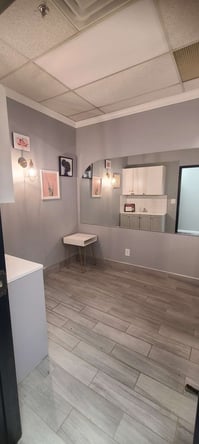 Salon suites for rent