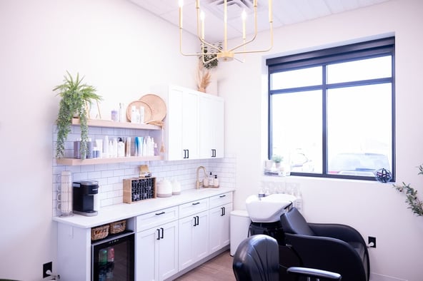 Sola Salon Studios in Burnsville, MN – Salon Suite for Rent
