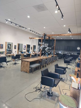 3000sf New total beauty salon