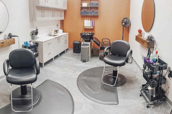 Sola Salon Studios in Spanish Fort, AL – Salon Suite for Rent