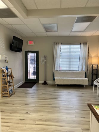 Beauty/Wellness Space Available in Valrico, FL!