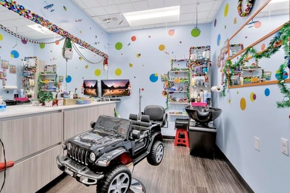 Sola Salon Studios in Lake Forest, CA – Salon Suite for Rent