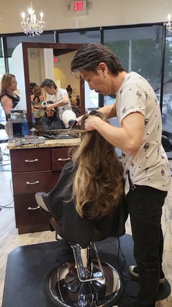 Flexible Chair Rental – Luxury Salon