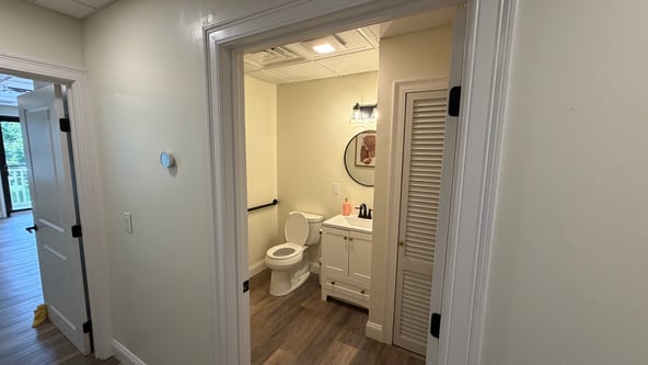 Beauty Suites For Rent East Greenwich, R.I (1st month FREE)