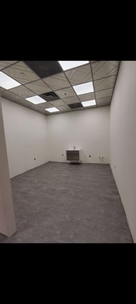 Spacious Luxury Salon Suite for Rent