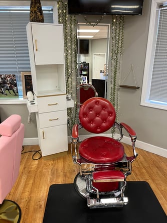 Salon Chair/Booth For Rent in Boise, ID
