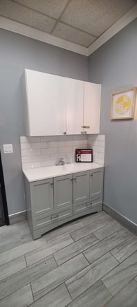 Salon suites for rent