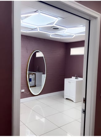 Salons by JE Monthly Rentals $700/Month, Large Suite (133 sq.ft.) $500/Month, Small Suite (80 sq.ft