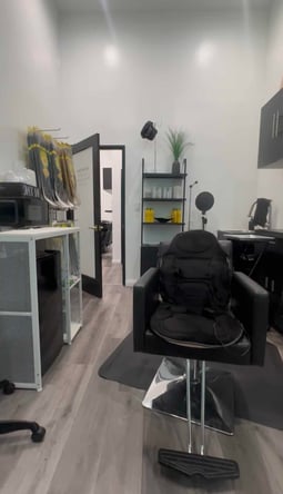 Furnished Luxury Private Salon Suites