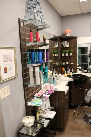 Sola Salon Studios in Rocky River, OH – Salon Suite for Rent