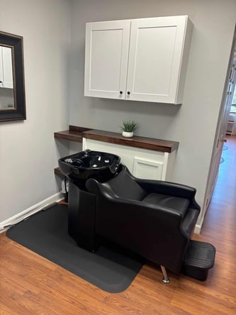 Booth Rental Opportunities in Bedford, NH — First 2 Weeks FREE!