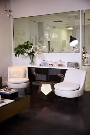 Luxury Salon Chairs & Private Room for Rent – Sherman Oaks