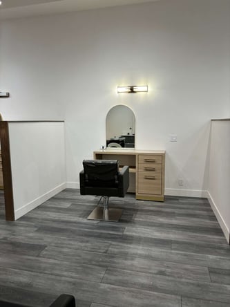 RENT HAIR STATION
