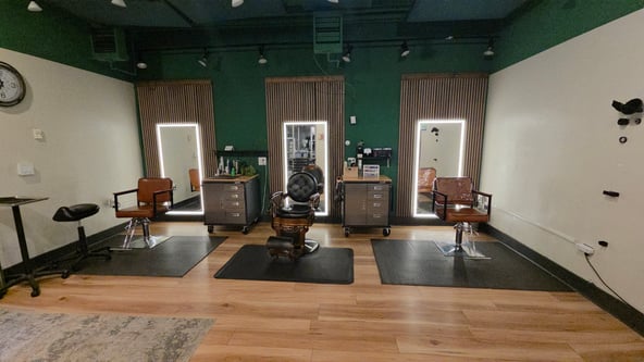 Independent Stylist Opportunity – Beautiful 3‑Chair Salon with Flexible Booths