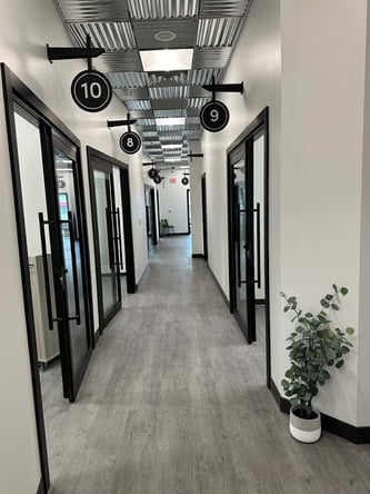 Sola Salon Studios in Downers Grove, IL – Salon Suite for Rent
