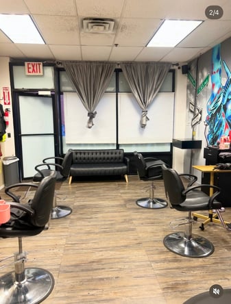 Affordable Salon Booth Rental – 24/7 Access | Jamaica, Queens