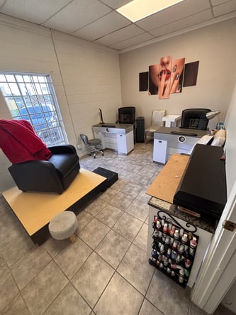 Salon Suite 10 mins from Downtown Houston