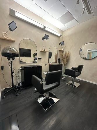 Salon Suite For Rent
