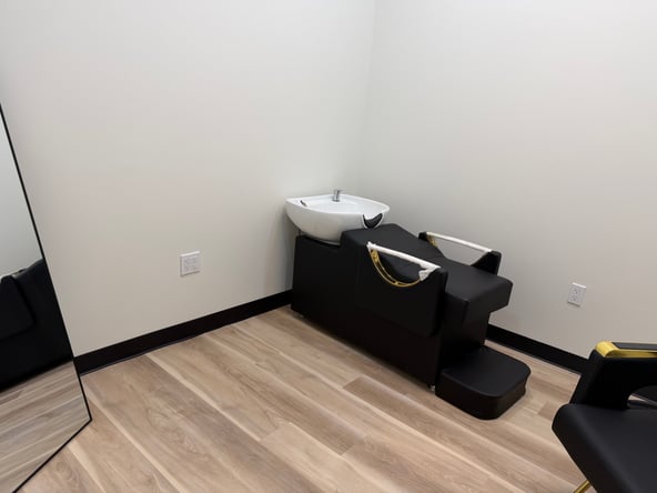 Brand New Salon Suites & Private Booths in Peachtree Corners, Norcross