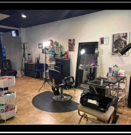 Easy Going Place- Stylist/Barber Station for Rent