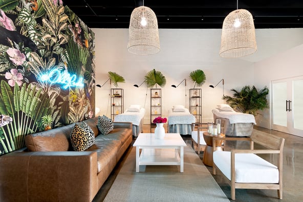 LUXURY BEAUTY BED RENTALS – FOR PMU / LASH / TATTOO ARTISTS