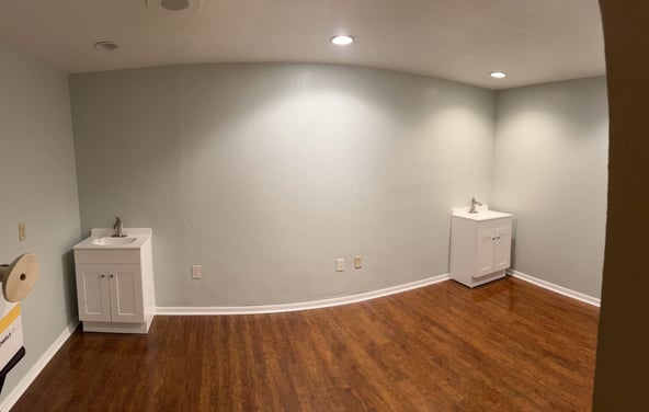 Rooms for Rent $150.00 wk. at a Hair Replacement salon Leesburg, FL