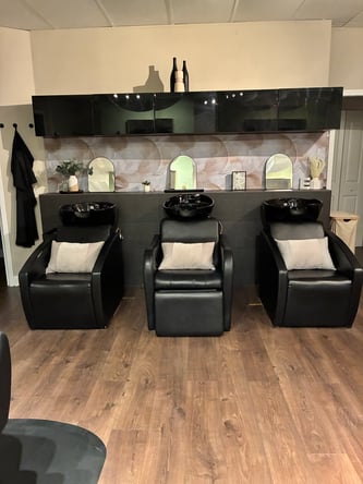 Move-In Ready Salon Suite for Lease | All Utilities Inc. | Sandy Springs, GA