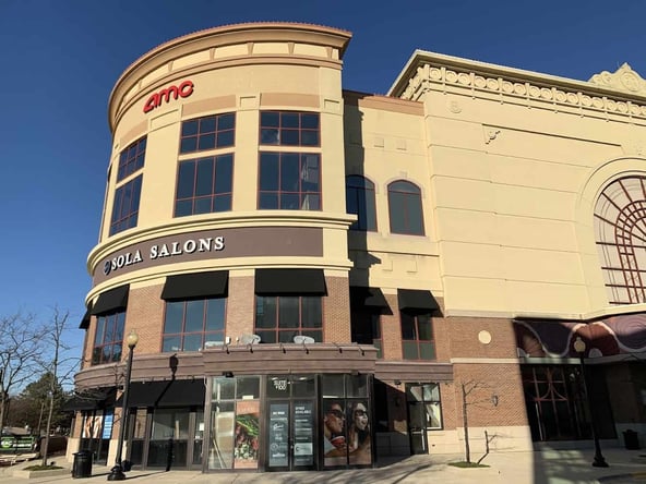 Sola Salon Studios in Schaumburg, IL – Salon Suite for Rent
