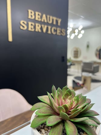 Booth Rent in West Mobile, Alabama