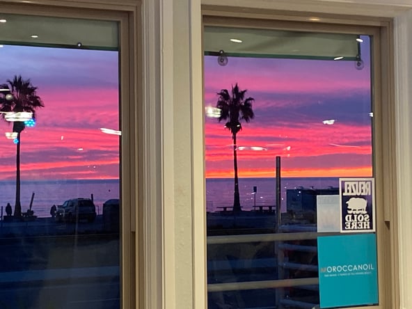 Ocean Blown Salon Capistrano Beach, California Ocean view stations available to rent