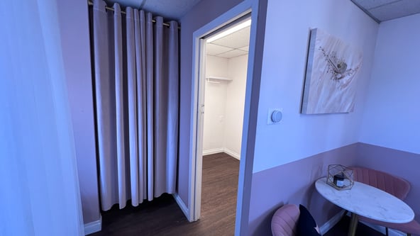 Private Room for Lash, Brow, Makeup, Facials in Boutique Salon – Bay Park, San Diego