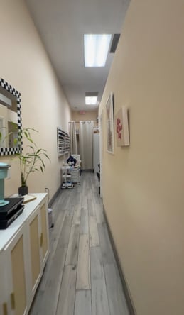 Established Boca Raton Salon: Private Beauty Room for Estheticians, PMU & Waxing Pros