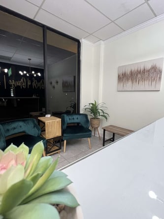 Booth Rent in West Mobile, Alabama