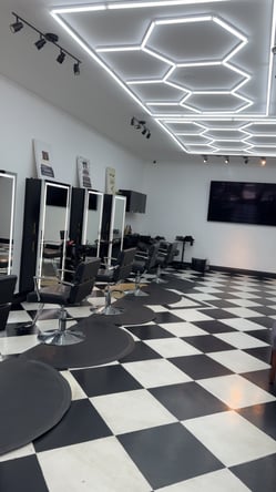 Oc Beauty studio chair rental available