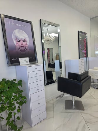 Chair and Nail Stations for Rent in Woodland Hills, Los Angeles