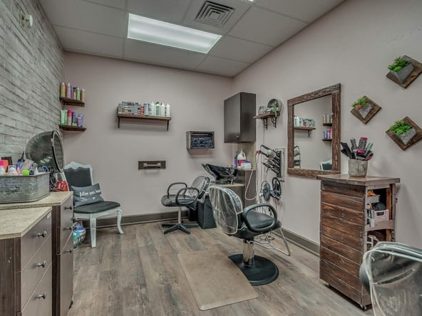 Salons by JC in Moore, OK – Salon Suite for Rent