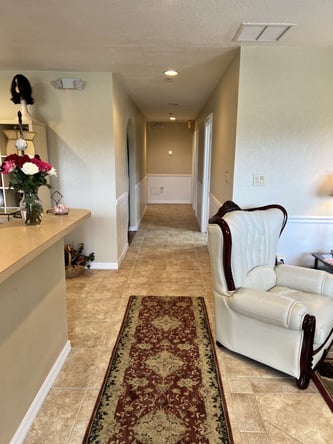 Rooms for Rent $150.00 wk. at a Hair Replacement salon Leesburg, FL