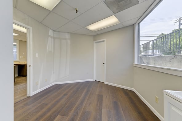 Provo Salon Suites & Booths — Private, All-Inclusive, Prime Location
