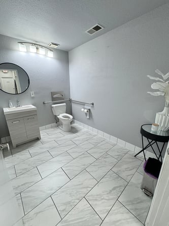 Beautiful Salon Suites available for Med Spa Nurses and Estheticians