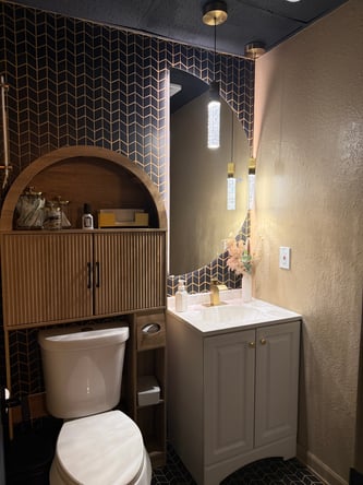 Boutique beauty, health and wellness suite available.